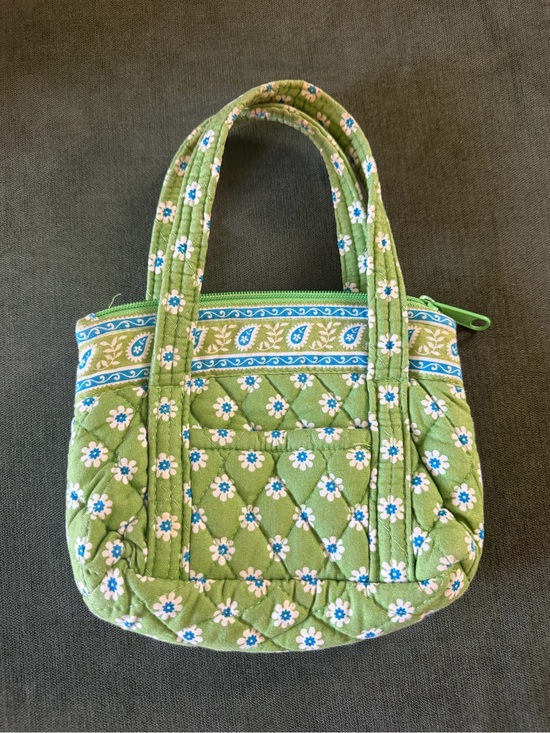 Vera Bradley Handbags - Vera Bradley Green Apple Pouch